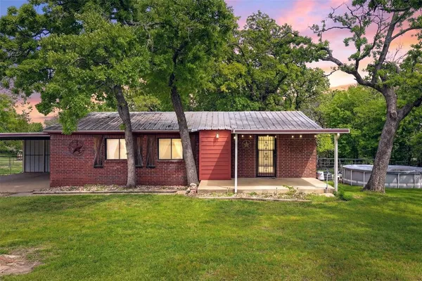 $550,000 | 591 McFarland Lane, Weatherford, TX 76088