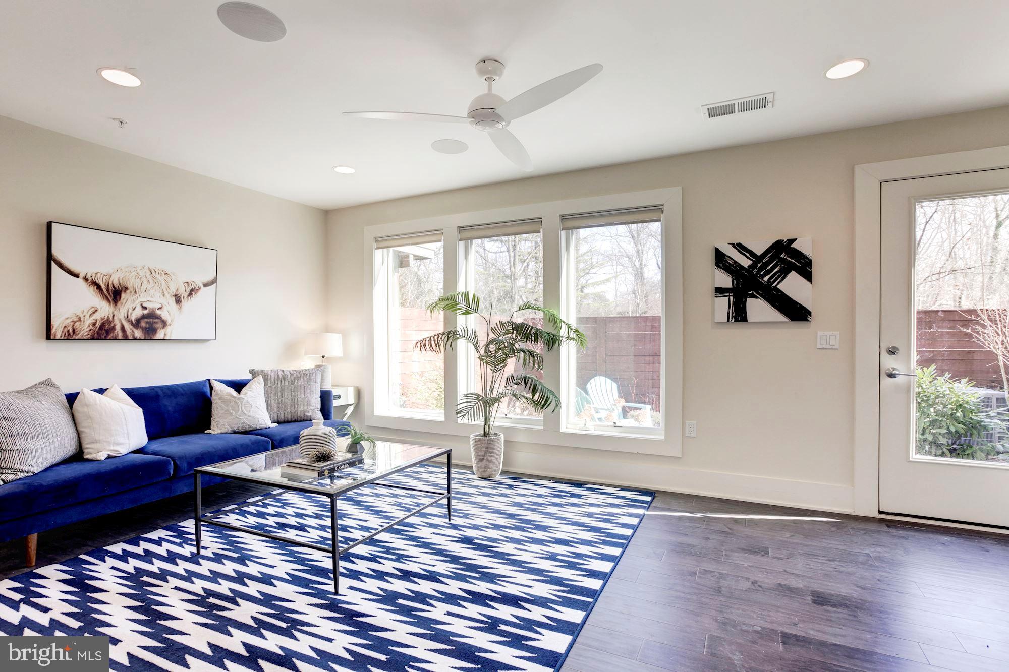 5136 Willet Bridge Road Bethesda, MD 20816 - Photo 26 of 41 Large Family Room w/ Access to Patio, Garage, & PR