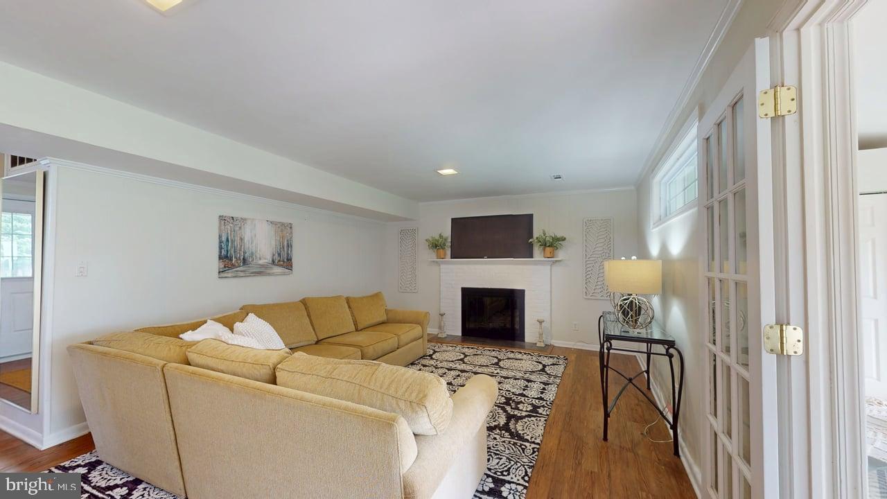 237 Chantrey Road Lutherville-Timonium, MD 21093 - Photo 14 of 21 Family Room