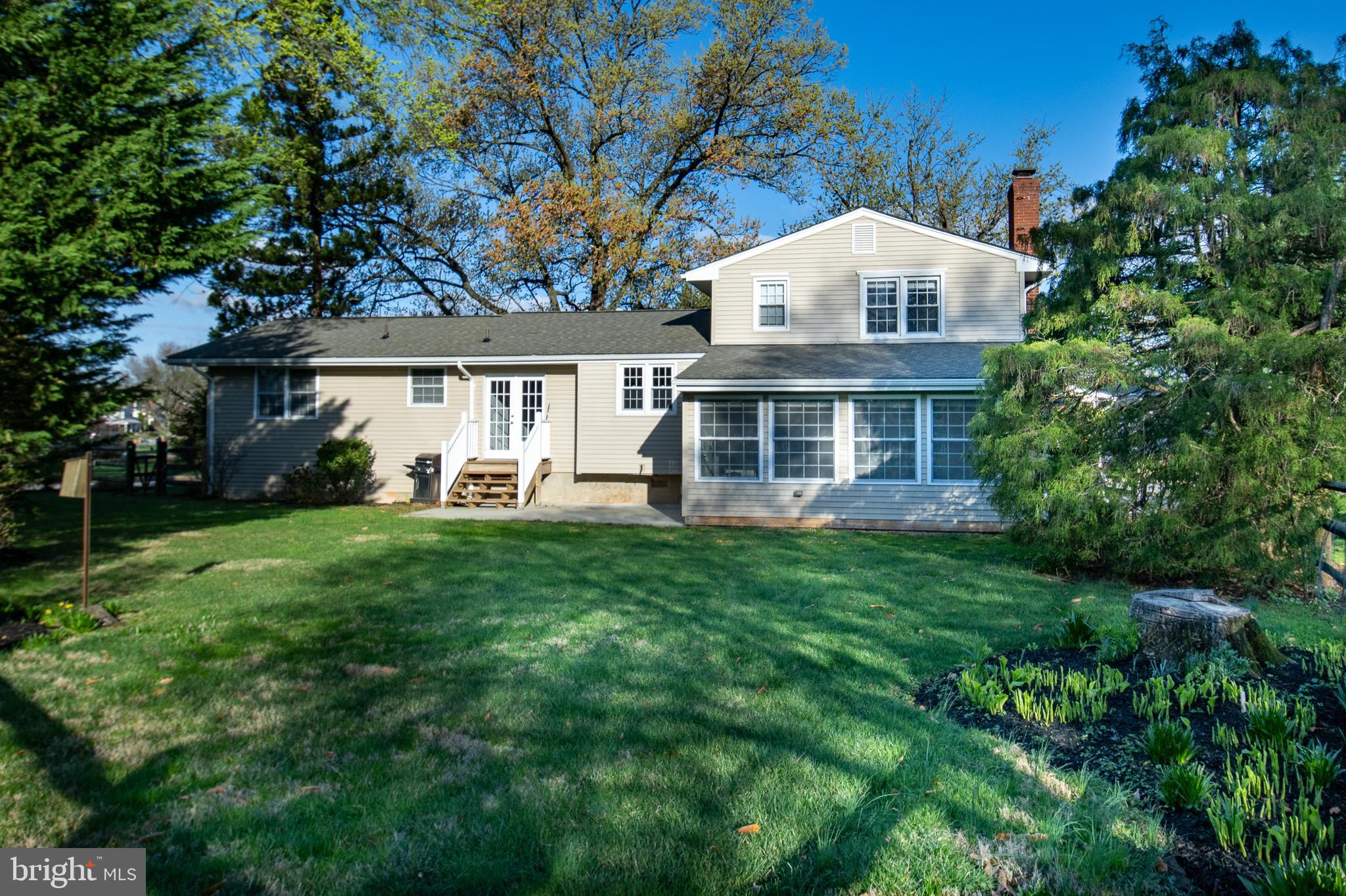 237 Chantrey Road Lutherville-Timonium, MD 21093 - Photo 5 of 21 Gallery Image 5