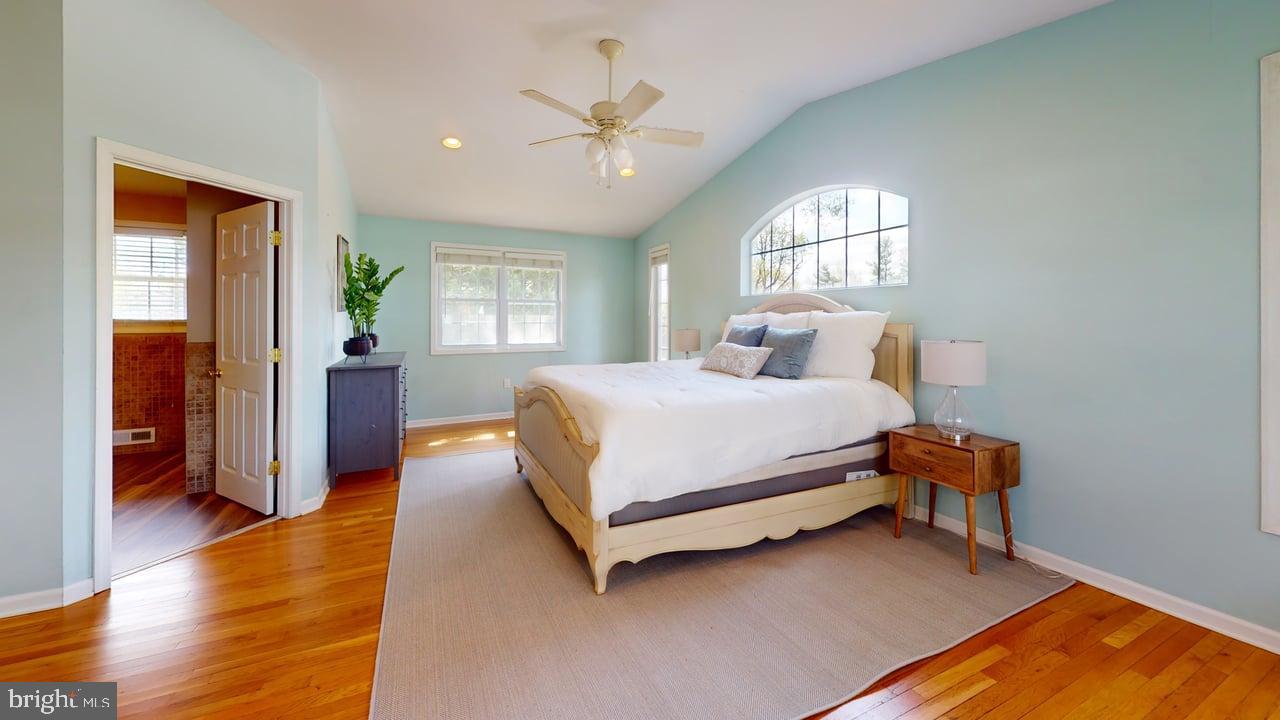 237 Chantrey Road Lutherville-Timonium, MD 21093 - Photo 9 of 21 Primary Bedroom