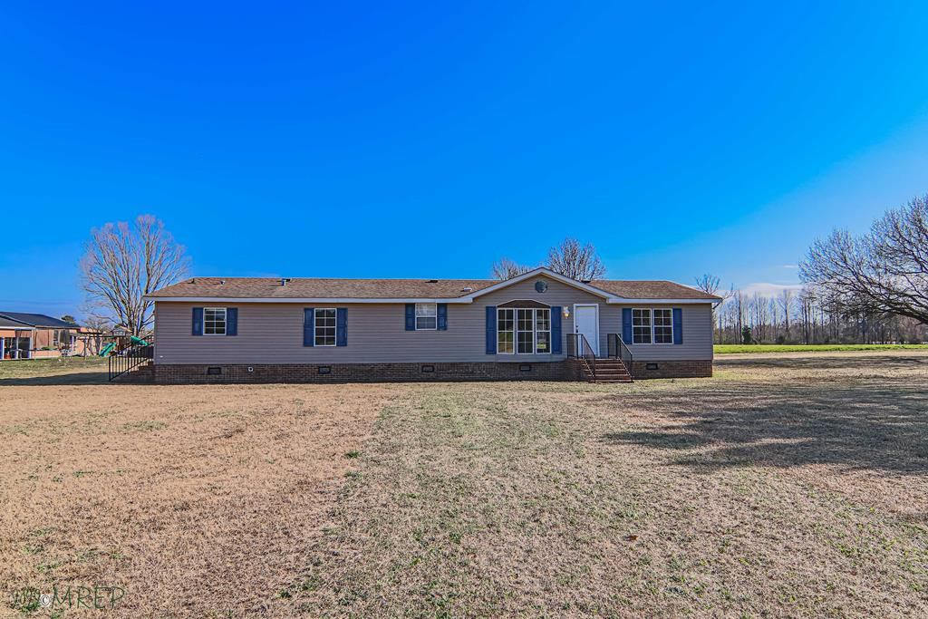 1187 Pinkney Road Pikeville, NC 27863 - Photo 1 of 32 Main View