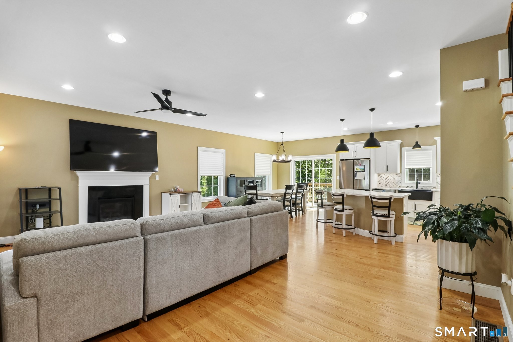 44 West River Road East Windsor, CT 06088 - Photo 3 of 26 Gallery Image 3
