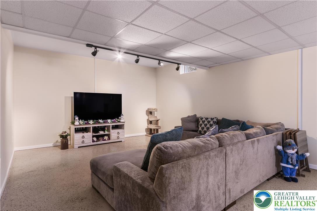 405 Rabbit Run Road Andreas, PA 18211 - Photo 35 of 56 Gallery Image 35