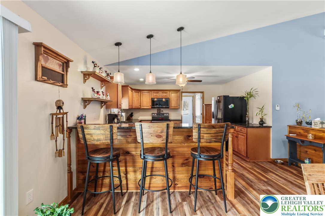 405 Rabbit Run Road Andreas, PA 18211 - Photo 9 of 56 Gallery Image 9