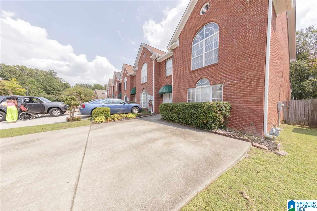 230 Cambrian Ridge Trail Pelham, AL 35124 - Photo 3 of 37