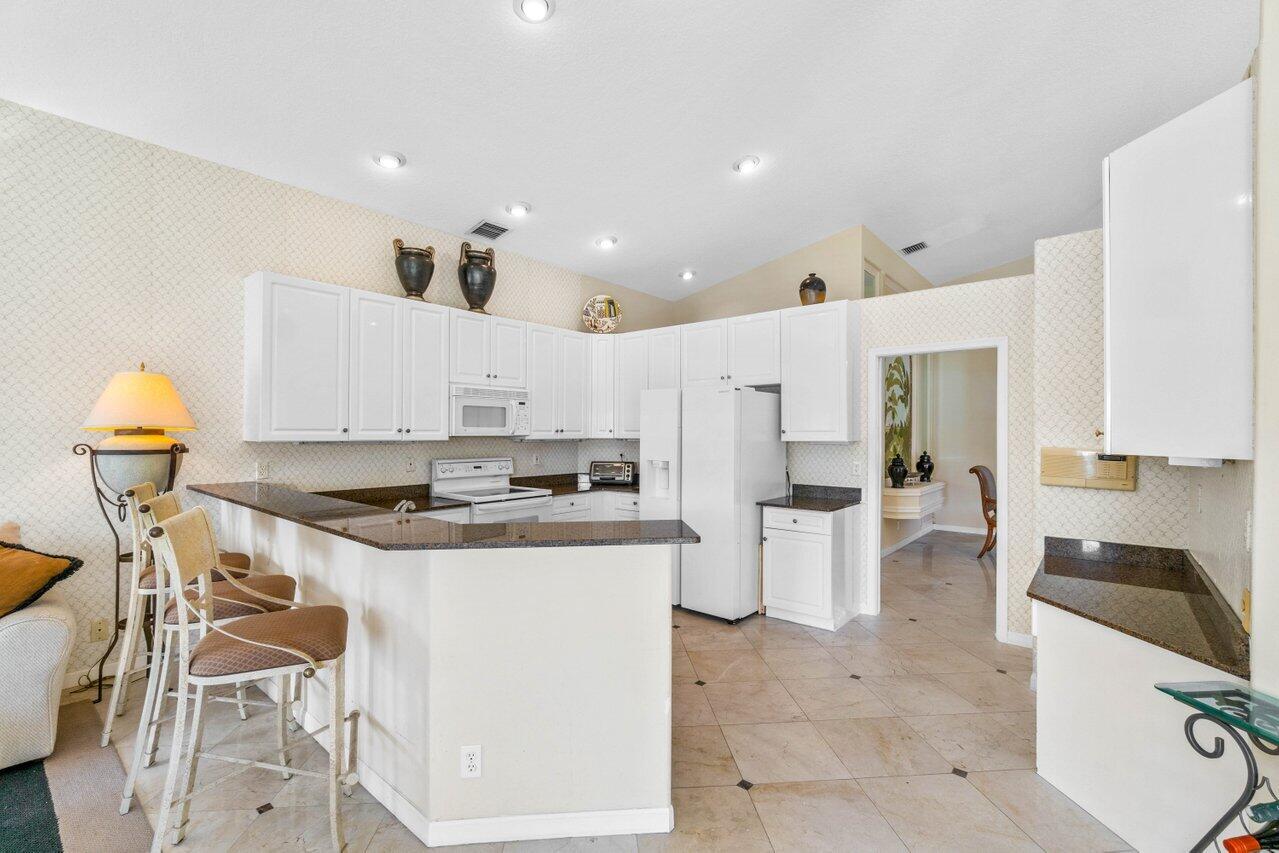 7027 Falls Road East Boynton Beach, FL 33437 - Photo 13 of 33 Kitchen