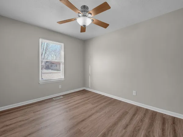 $330,000 | 21050 Alpine Drive, Lawrenceburg, IN 47025