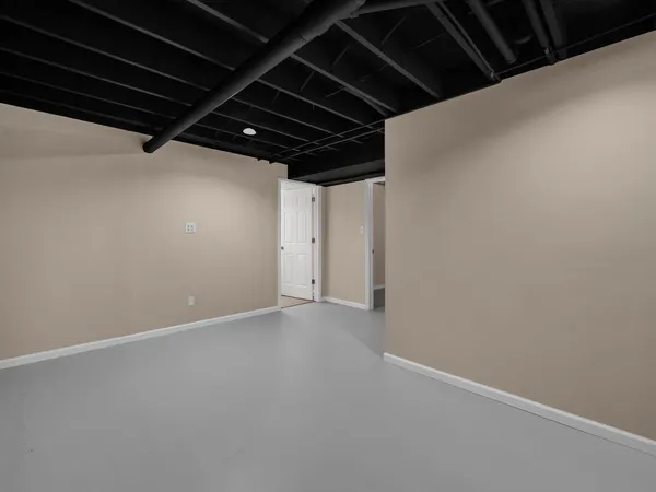 $330,000 | 21050 Alpine Drive, Lawrenceburg, IN 47025