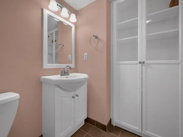 $330,000 | 21050 Alpine Drive, Lawrenceburg, IN 47025