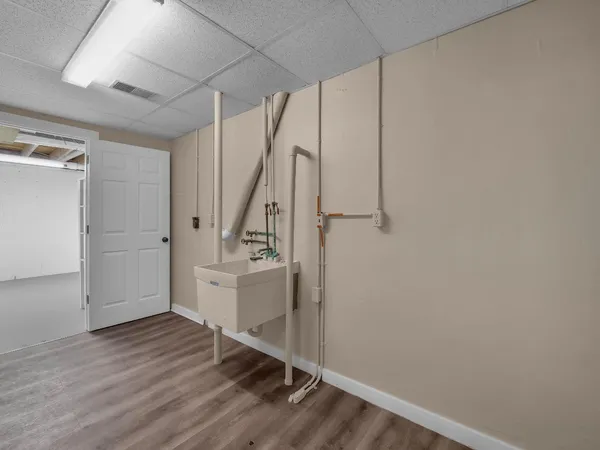 $330,000 | 21050 Alpine Drive, Lawrenceburg, IN 47025