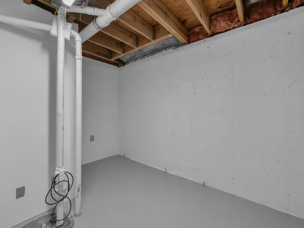 $330,000 | 21050 Alpine Drive, Lawrenceburg, IN 47025