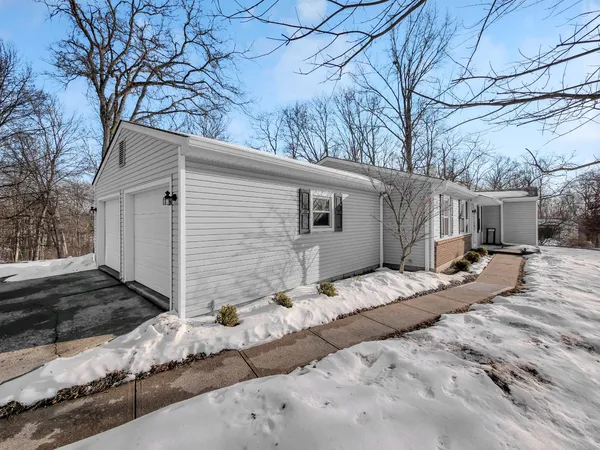 $330,000 | 21050 Alpine Drive, Lawrenceburg, IN 47025