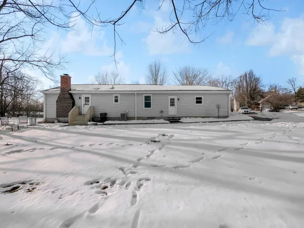 $330,000 | 21050 Alpine Drive, Lawrenceburg, IN 47025