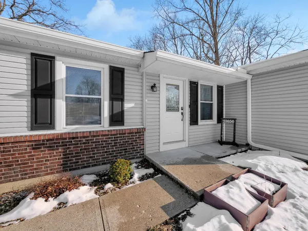 $330,000 | 21050 Alpine Drive, Lawrenceburg, IN 47025