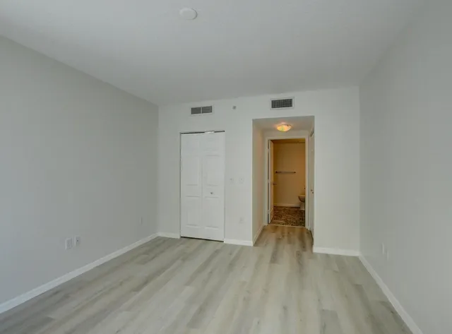 $4,500 | 700 East Boynton Beach Boulevard, Unit 403, Boynton Beach, FL 33435