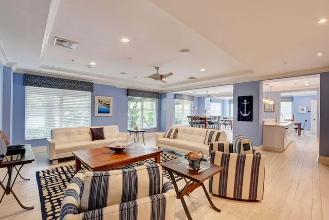 $4,500 | 700 East Boynton Beach Boulevard, Unit 403, Boynton Beach, FL 33435