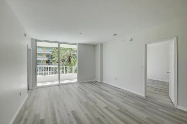 $4,500 | 700 East Boynton Beach Boulevard, Unit 403, Boynton Beach, FL 33435
