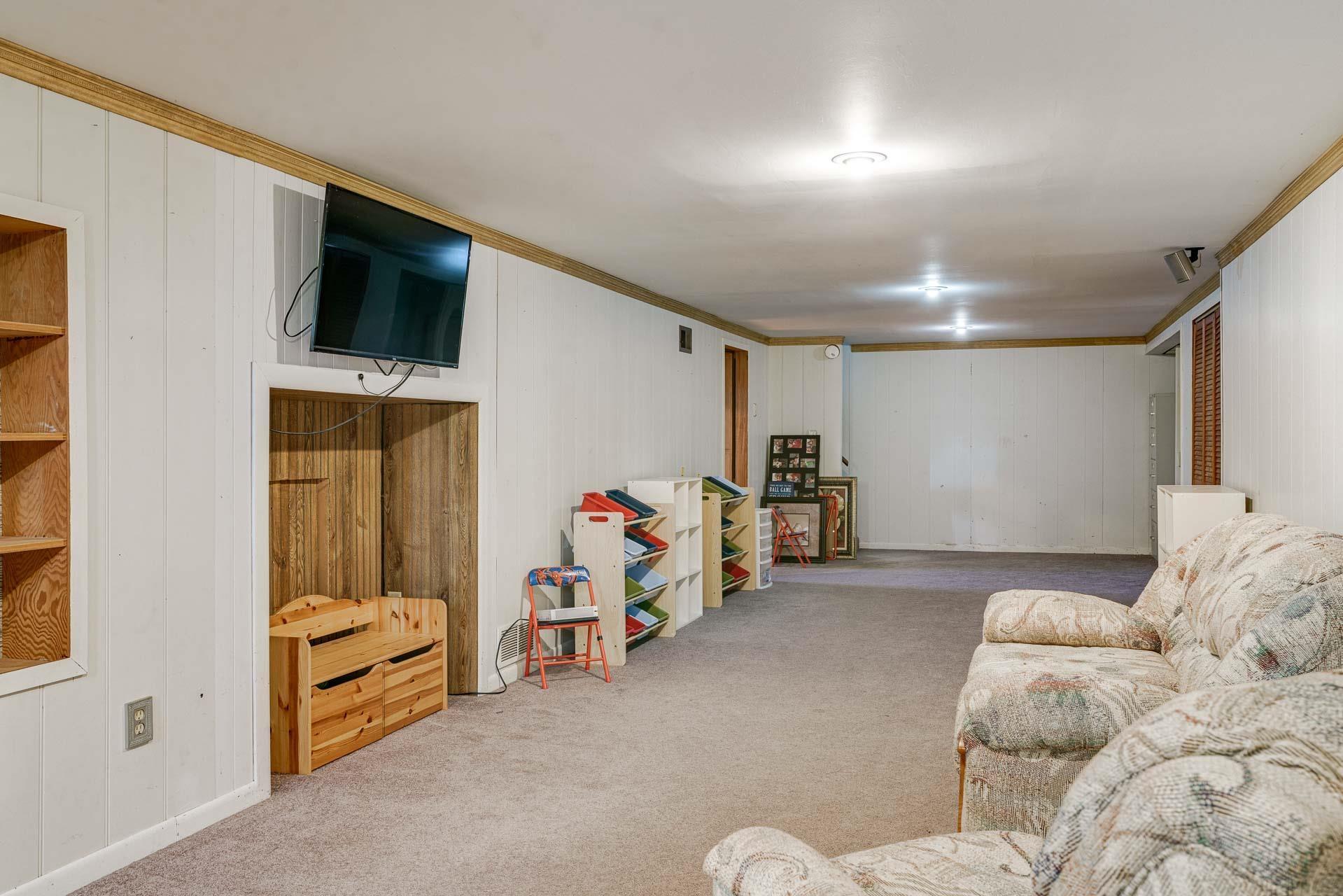 57215 Alan Road South Bend, IN 46619 - Photo 17 of 22 Gallery Image 17