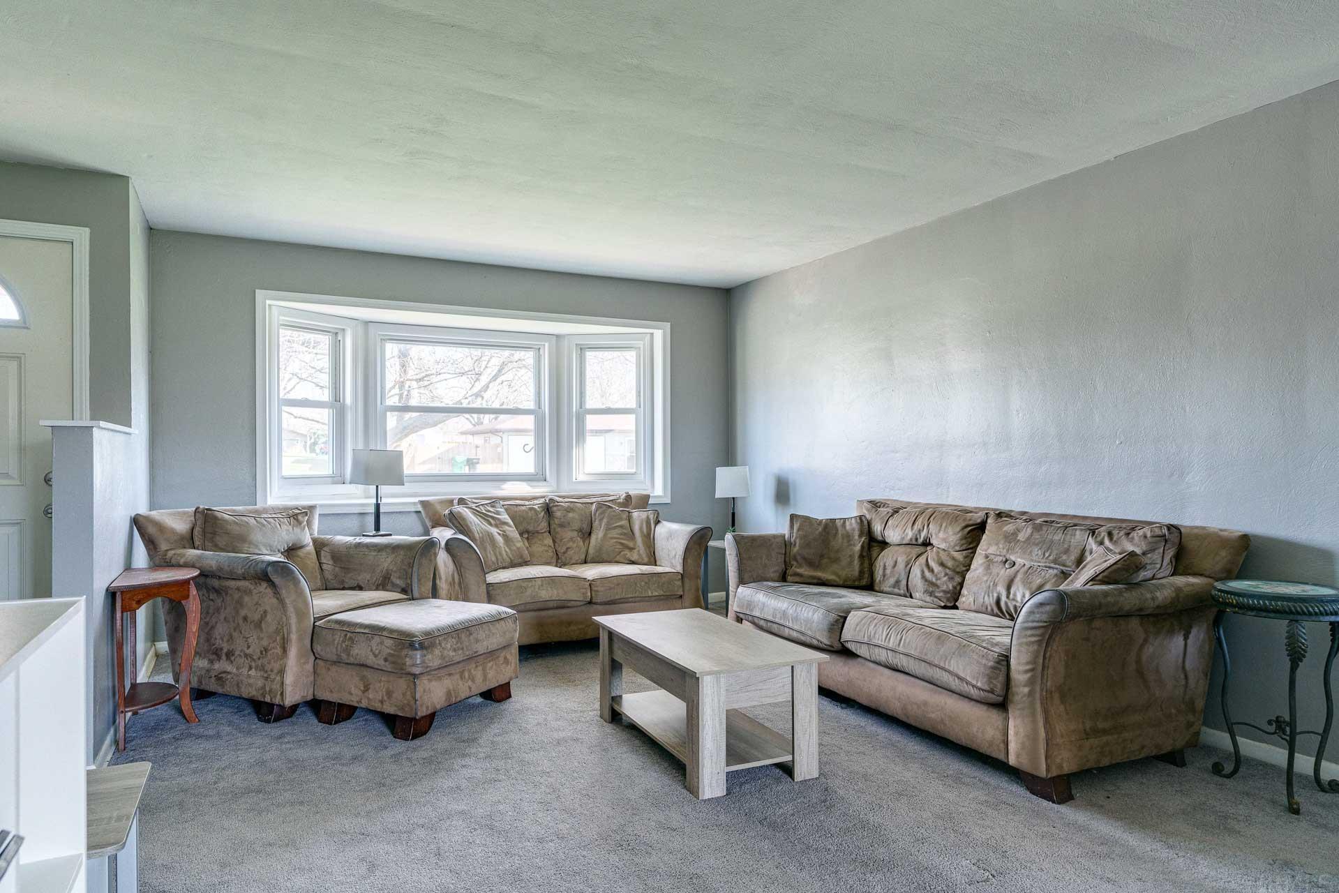 57215 Alan Road South Bend, IN 46619 - Photo 3 of 22 Gallery Image 3