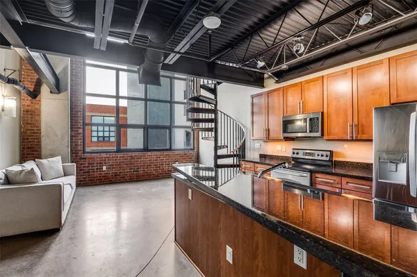 $2,400 | 3110 Thomas Avenue, Unit 736, Dallas, TX 75204