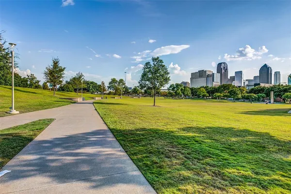 $2,400 | 3110 Thomas Avenue, Unit 736, Dallas, TX 75204
