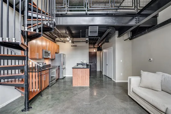 $2,400 | 3110 Thomas Avenue, Unit 736, Dallas, TX 75204