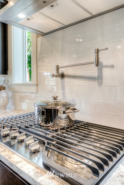 19014 84th ( 2) Place Bothell, WA 98011 - Photo 9 of 23