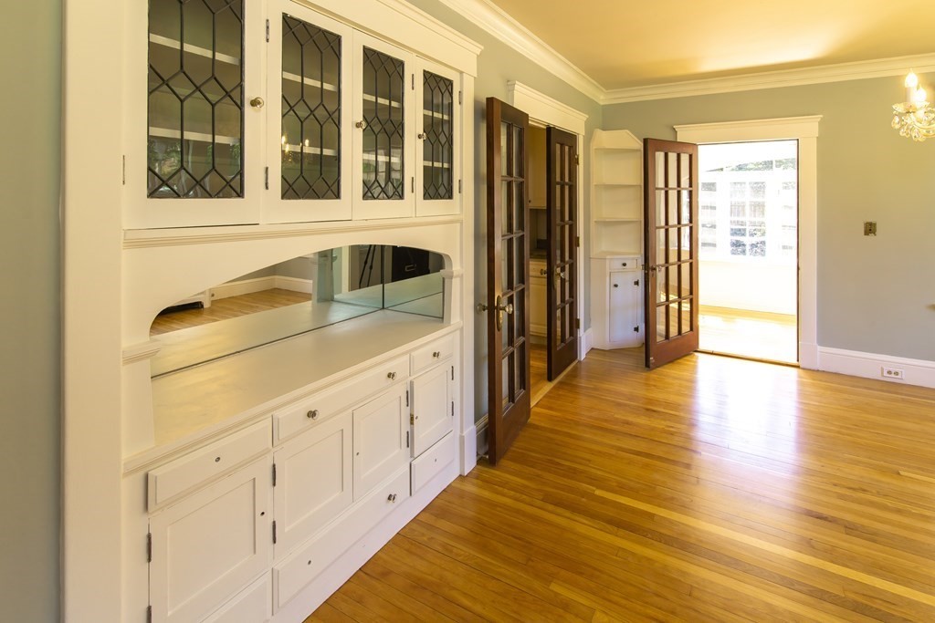 10 Spring Street Shrewsbury, MA 01545 - Photo 13 of 42 Gallery Image 13