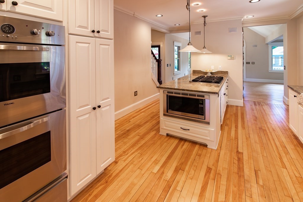 10 Spring Street Shrewsbury, MA 01545 - Photo 18 of 42 Gallery Image 18