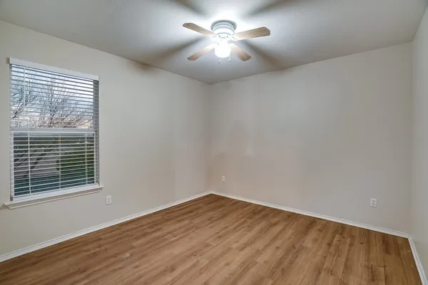 $1,899 | 201 Creek Ledge Drive, Hutto, TX 78634