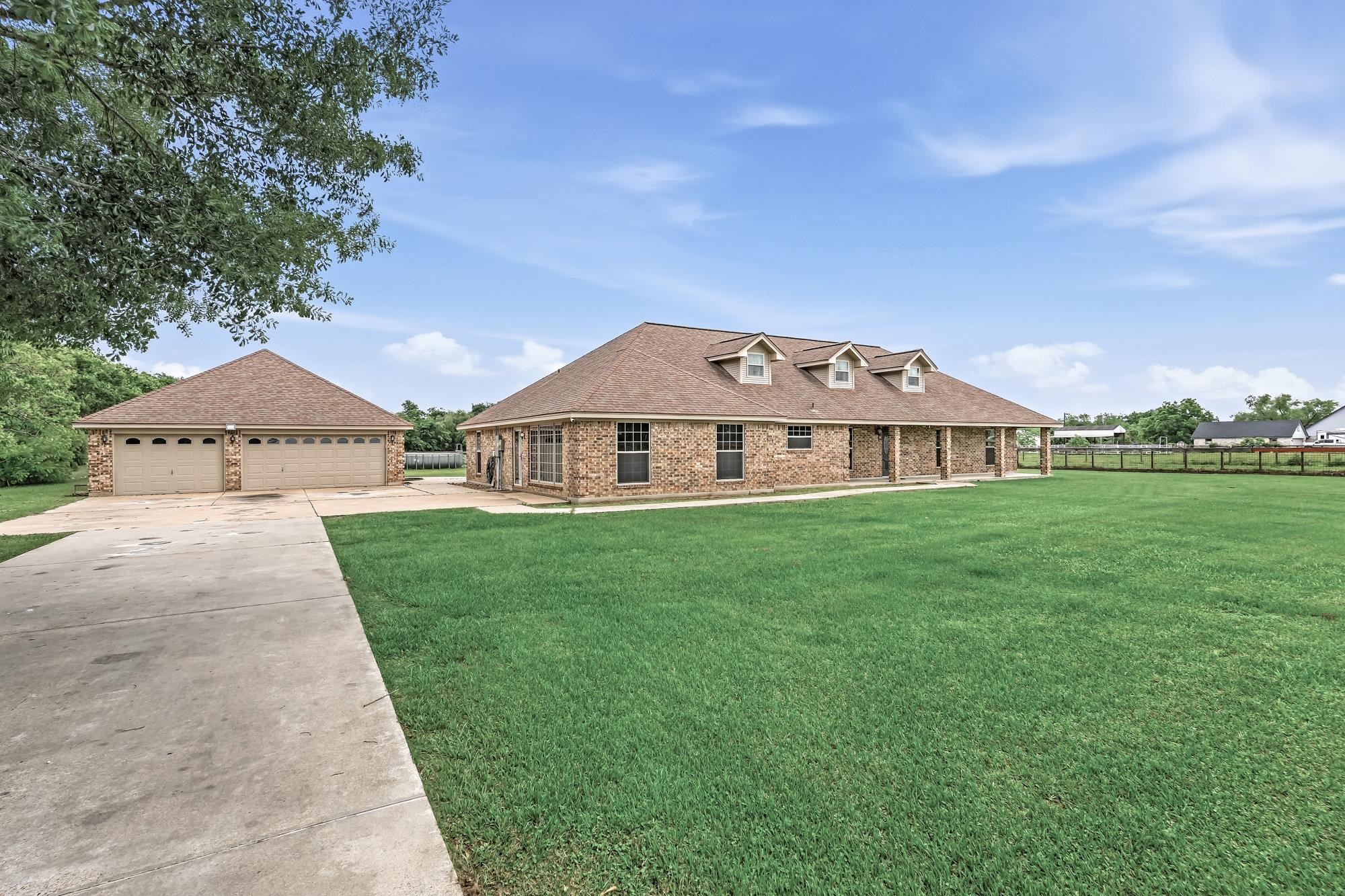 8295 Winzer Road Beaumont, TX 77705 - Photo 7 of 43
