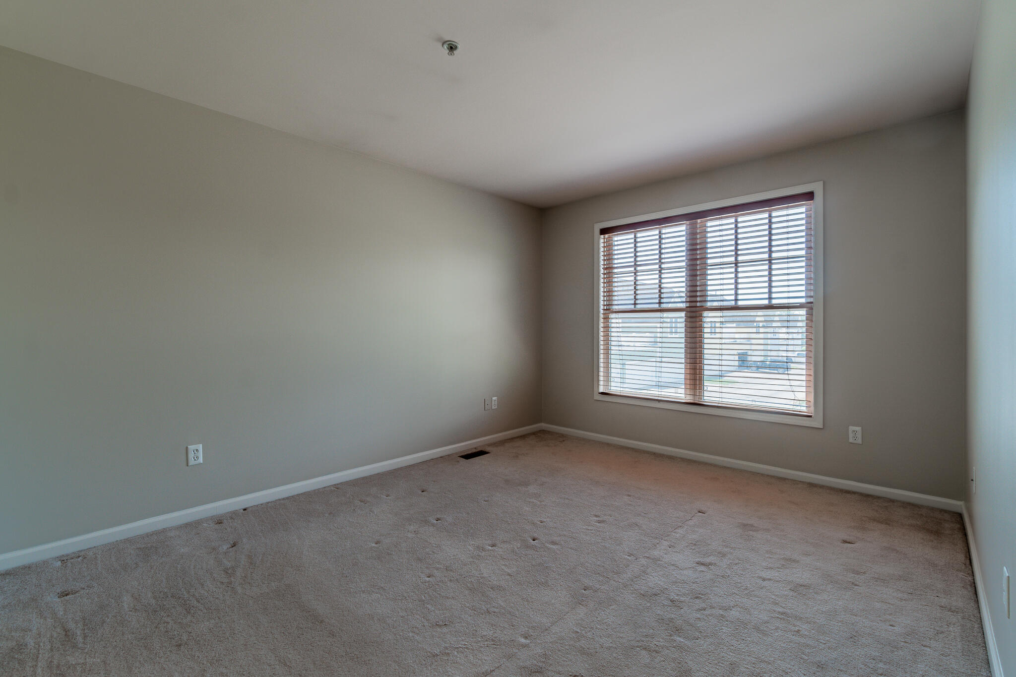 50147 Harding Street Canton, MI 48188 - Photo 16 of 24 Harding-22