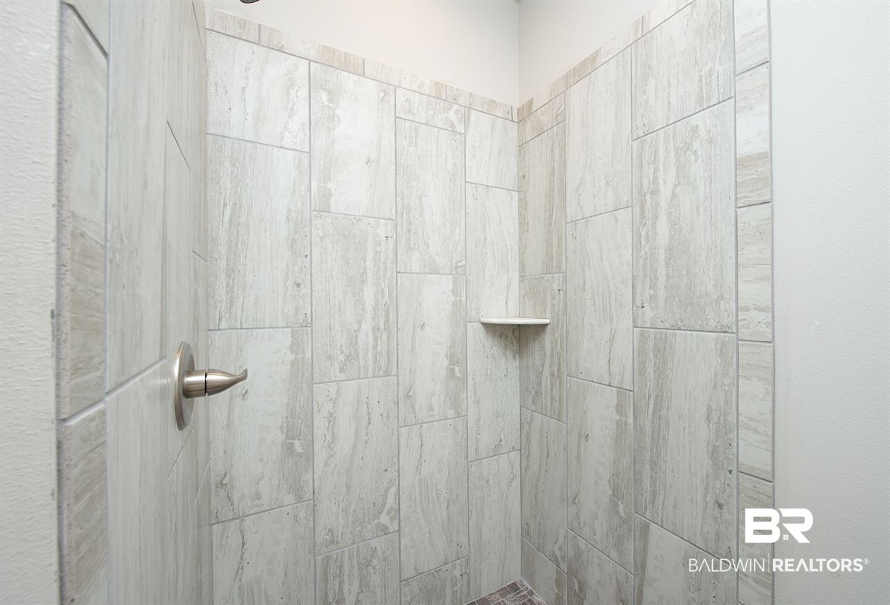 16936 Prado Loop Loxley, AL 36551 - Photo 21 of 33 Master Bathroom