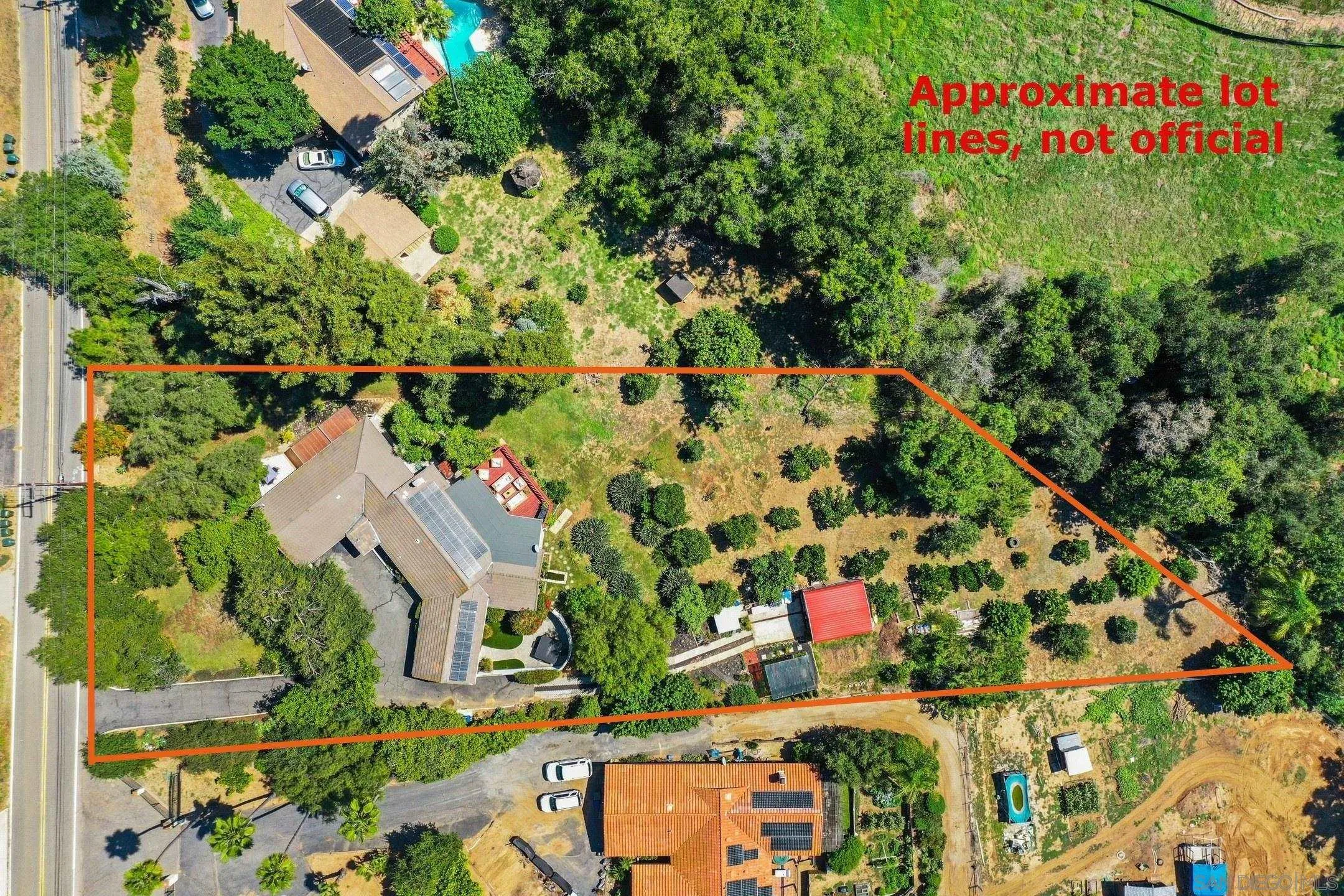 1921 Winterwarm Drive Fallbrook, CA 92028 - Photo 28 of 32 an aerial view of city