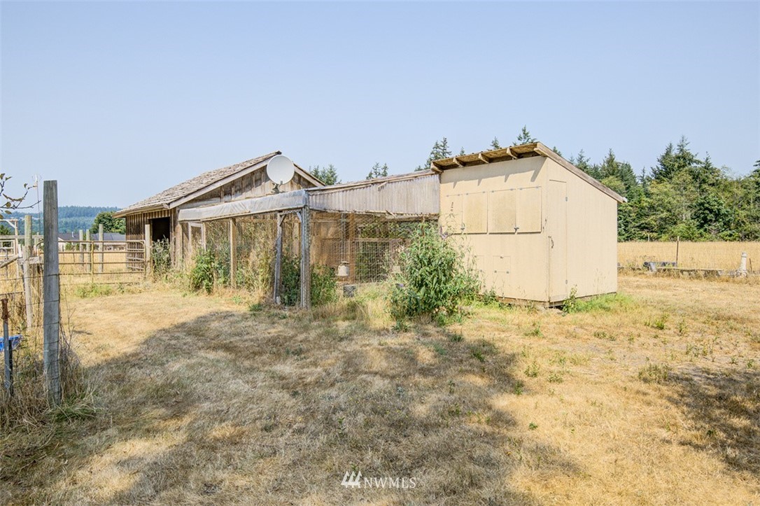 455 Russell Road Camano Island, WA 98282 - Photo 18 of 24 Gallery Image 18