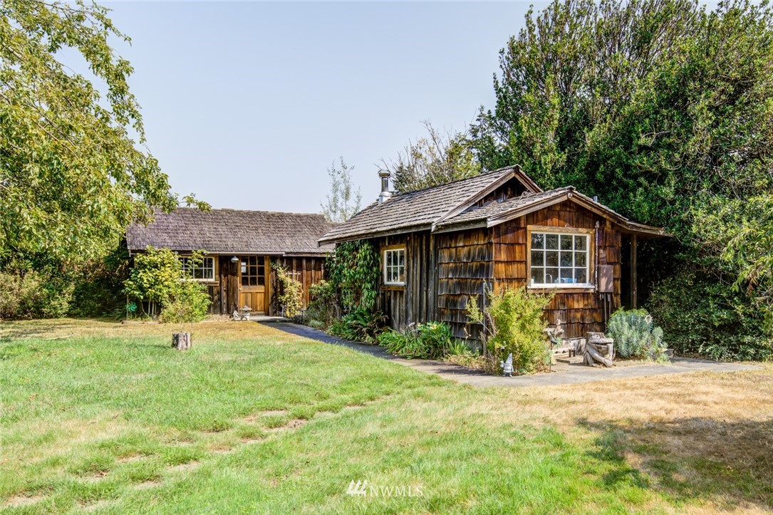 455 Russell Road Camano Island, WA 98282 - Photo 3 of 24 Gallery Image 3