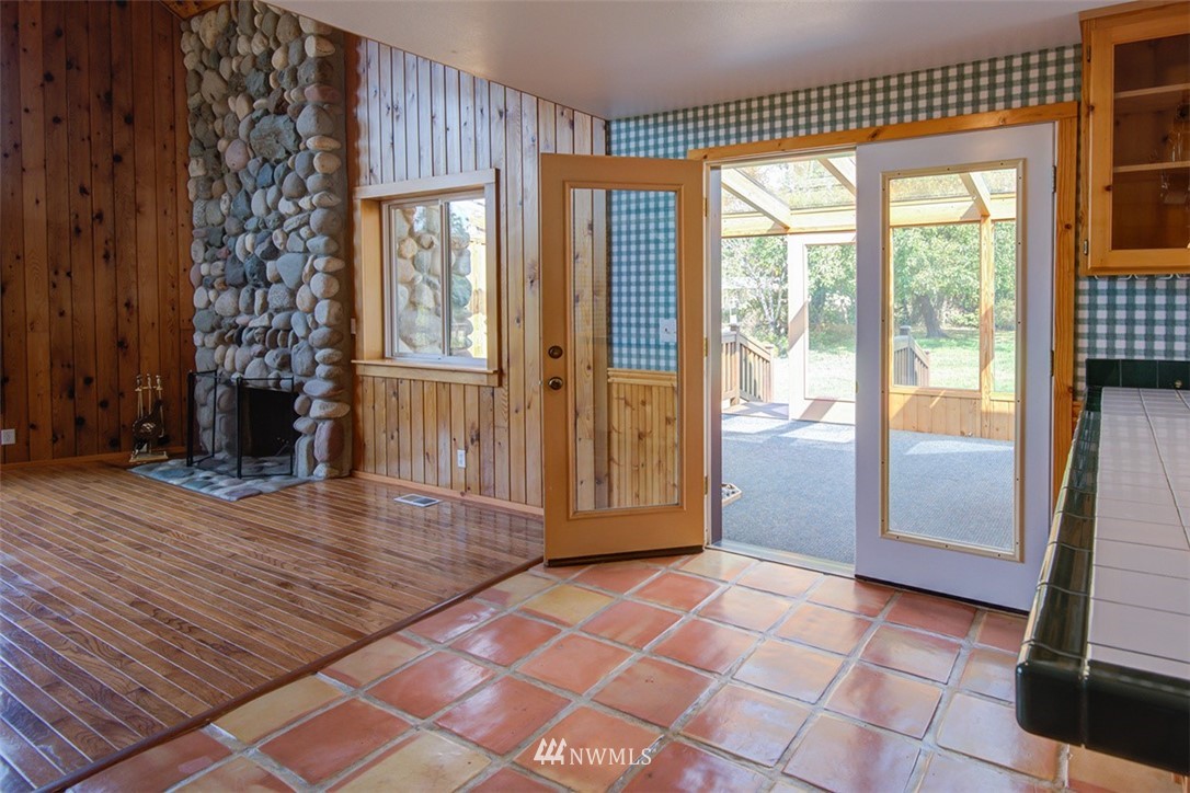 455 Russell Road Camano Island, WA 98282 - Photo 23 of 24 Gallery Image 23