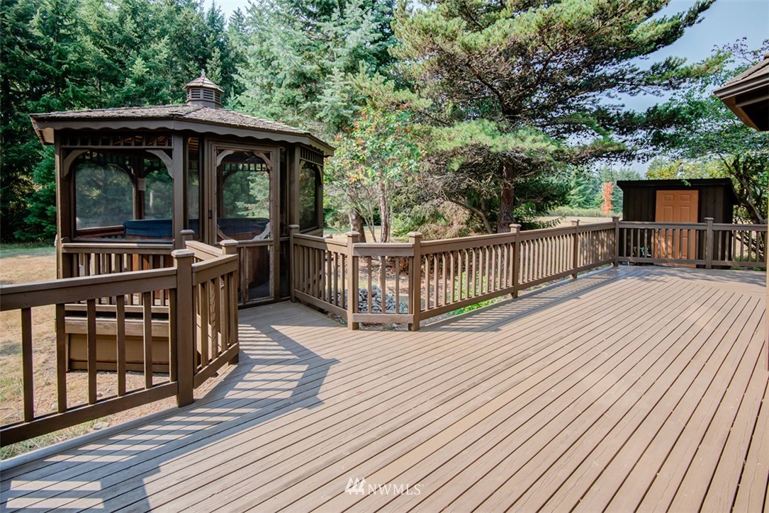 455 Russell Road Camano Island, WA 98282 - Photo 24 of 24 Gallery Image 24
