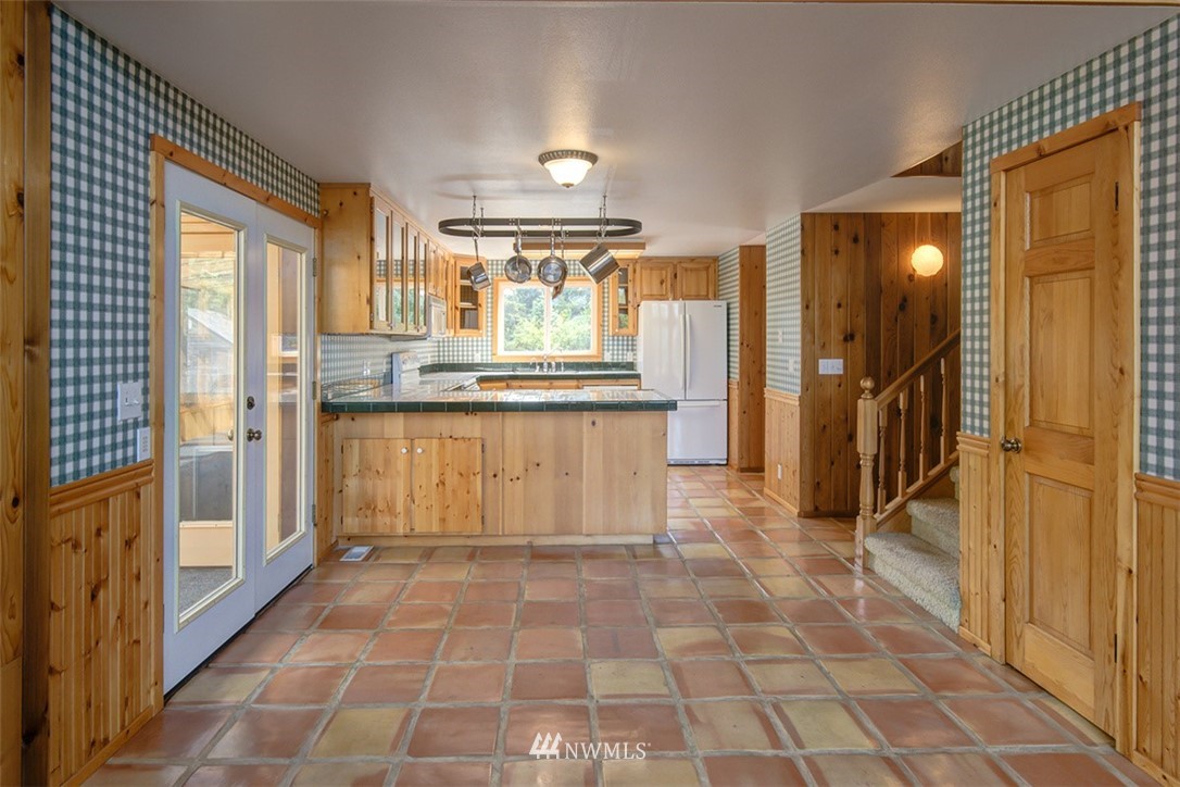 455 Russell Road Camano Island, WA 98282 - Photo 9 of 24 Gallery Image 9