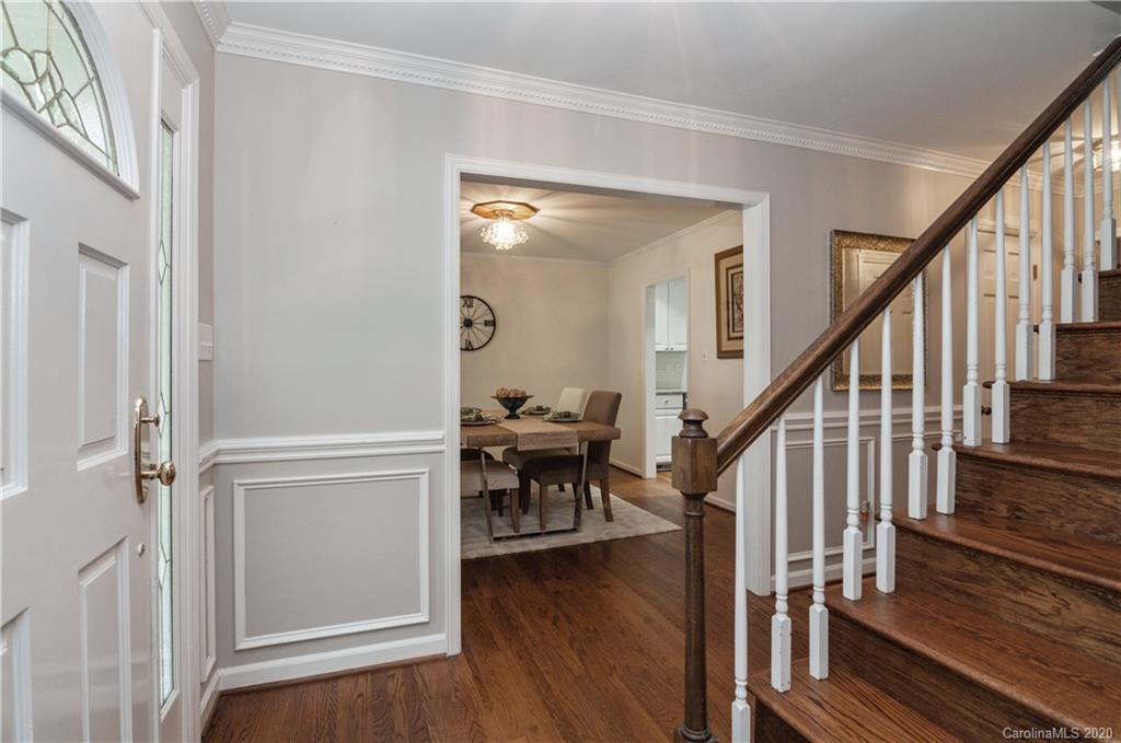 6100 Sharon Acres Road Charlotte, NC 28210 - Photo 4 of 32 Gallery Image 4