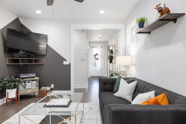 $3,500 | 2127 B 14th Avenue North, Nashville, TN 37208