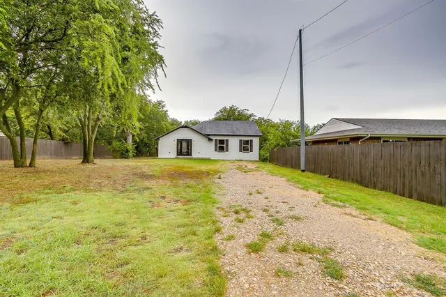 $189,900 | 1212 Hulme Street, Bowie, TX 76230