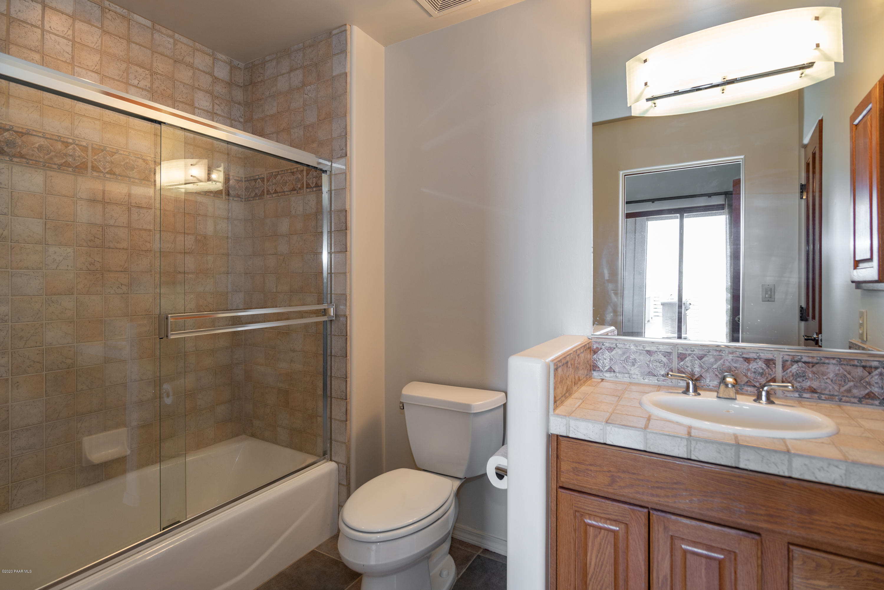 1692 Conifer Ridge Lane Prescott, AZ 86303 - Photo 31 of 40 SUITE BATH