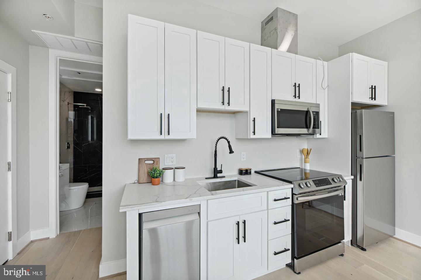 2213 M Street Northeast, Unit 7 Washington, DC 20002 - Photo 3 of 14