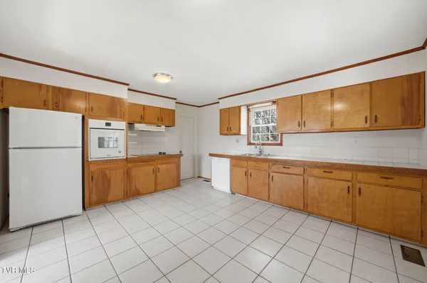 $224,900 | 304 Reservoir Street, Bristol, VA 24201