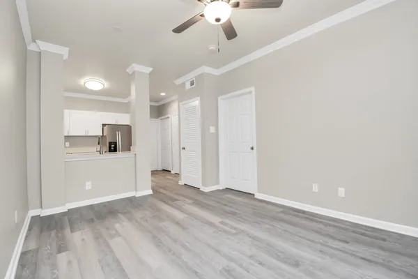 $1,350 | 2222 Maroneal Street, Unit 314, Houston, TX 77030