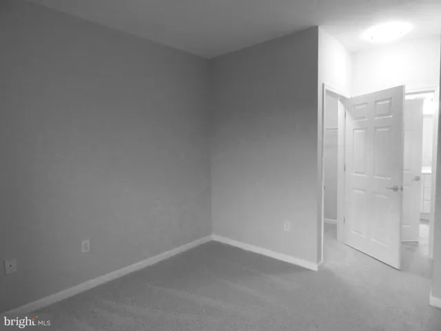 $299,900 | 3840 Lightfoot Street, Unit 345, Chantilly, VA 20151