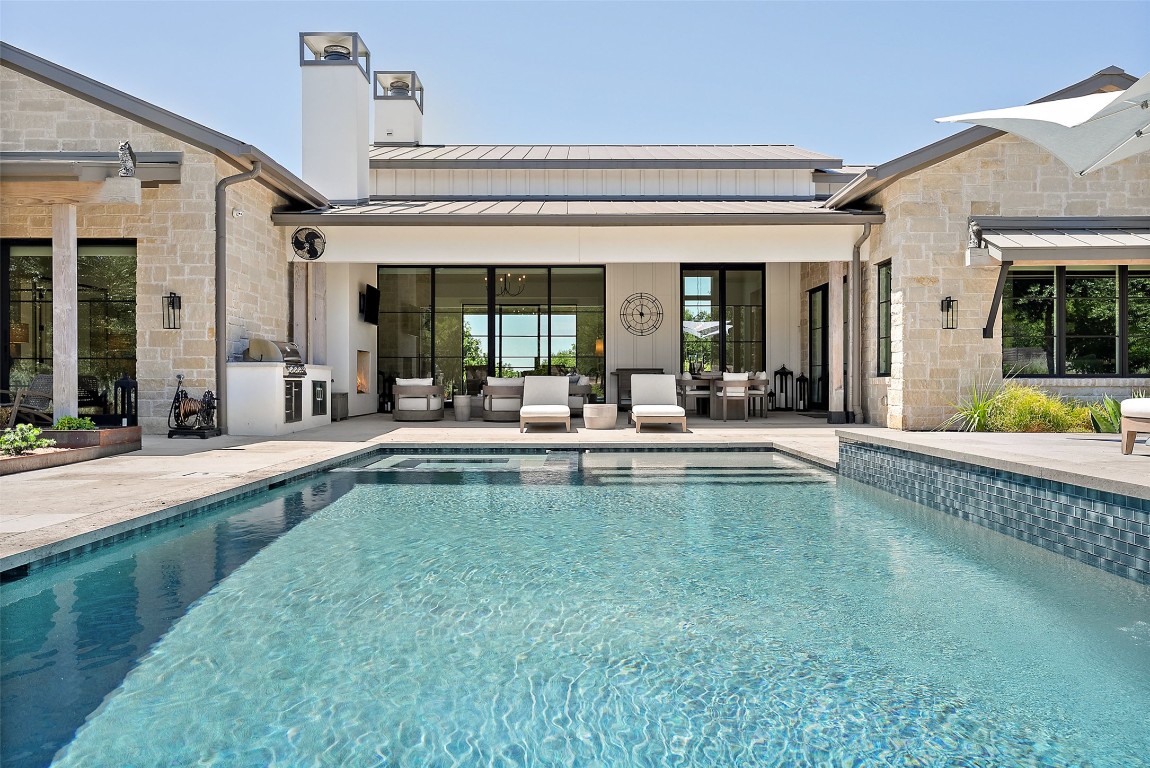 15236 Grumbles Lane Austin, TX 78738 - Photo 9 of 37