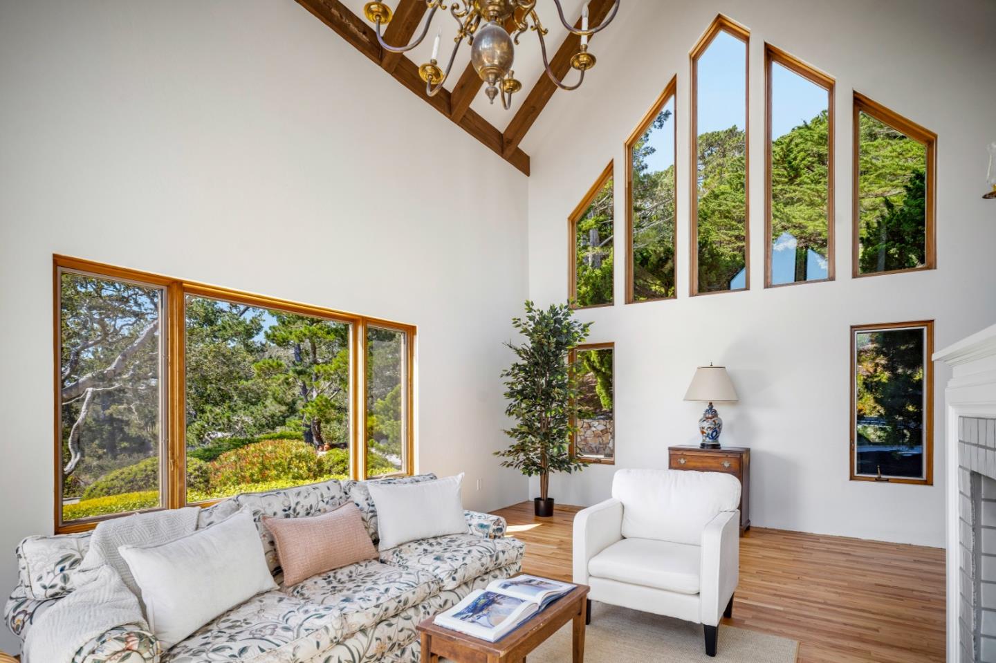 23 Mentone Road Carmel, CA 93923 - Photo 9 of 40